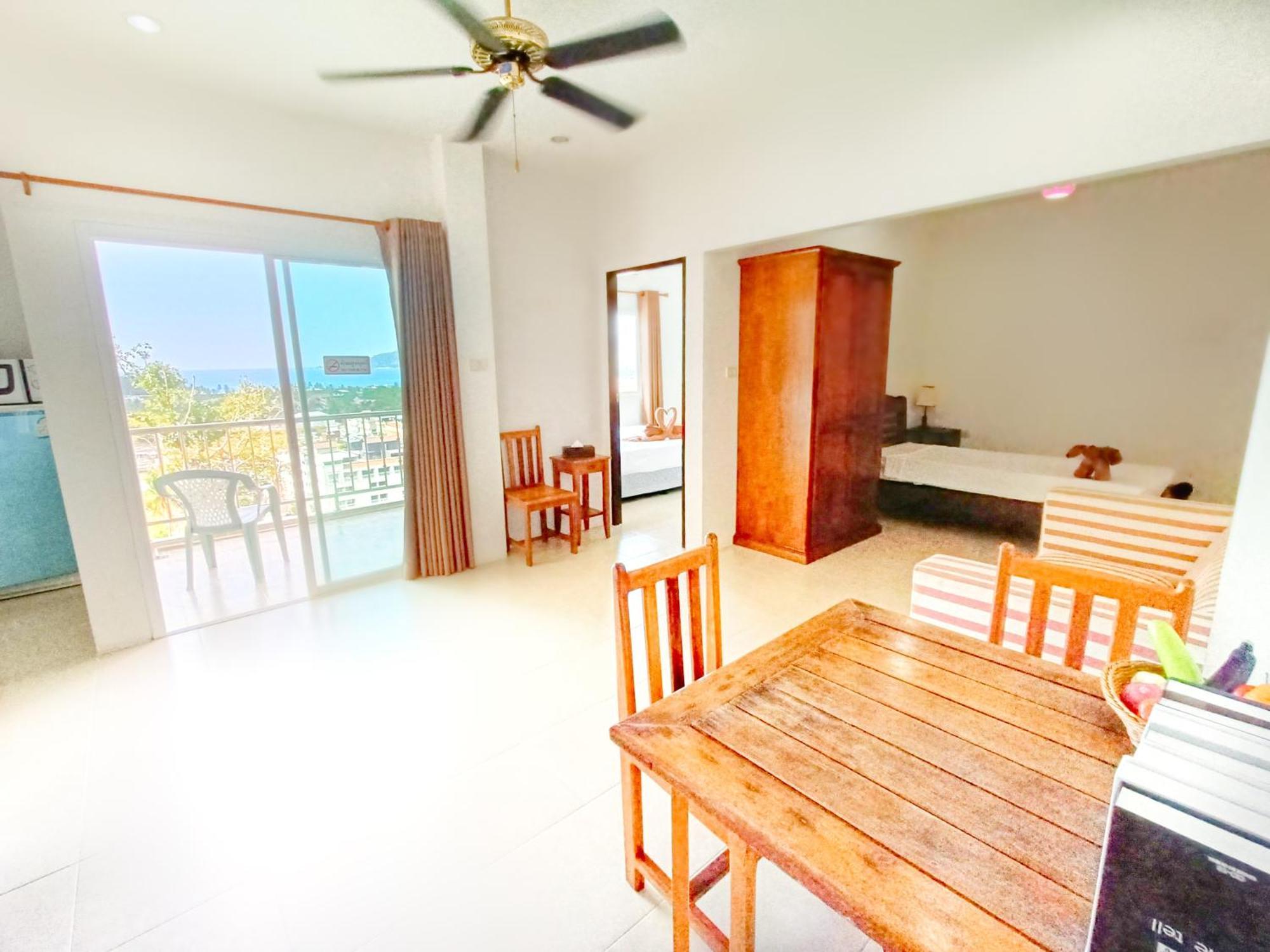 Sr Sea View Apartments Patong Room photo