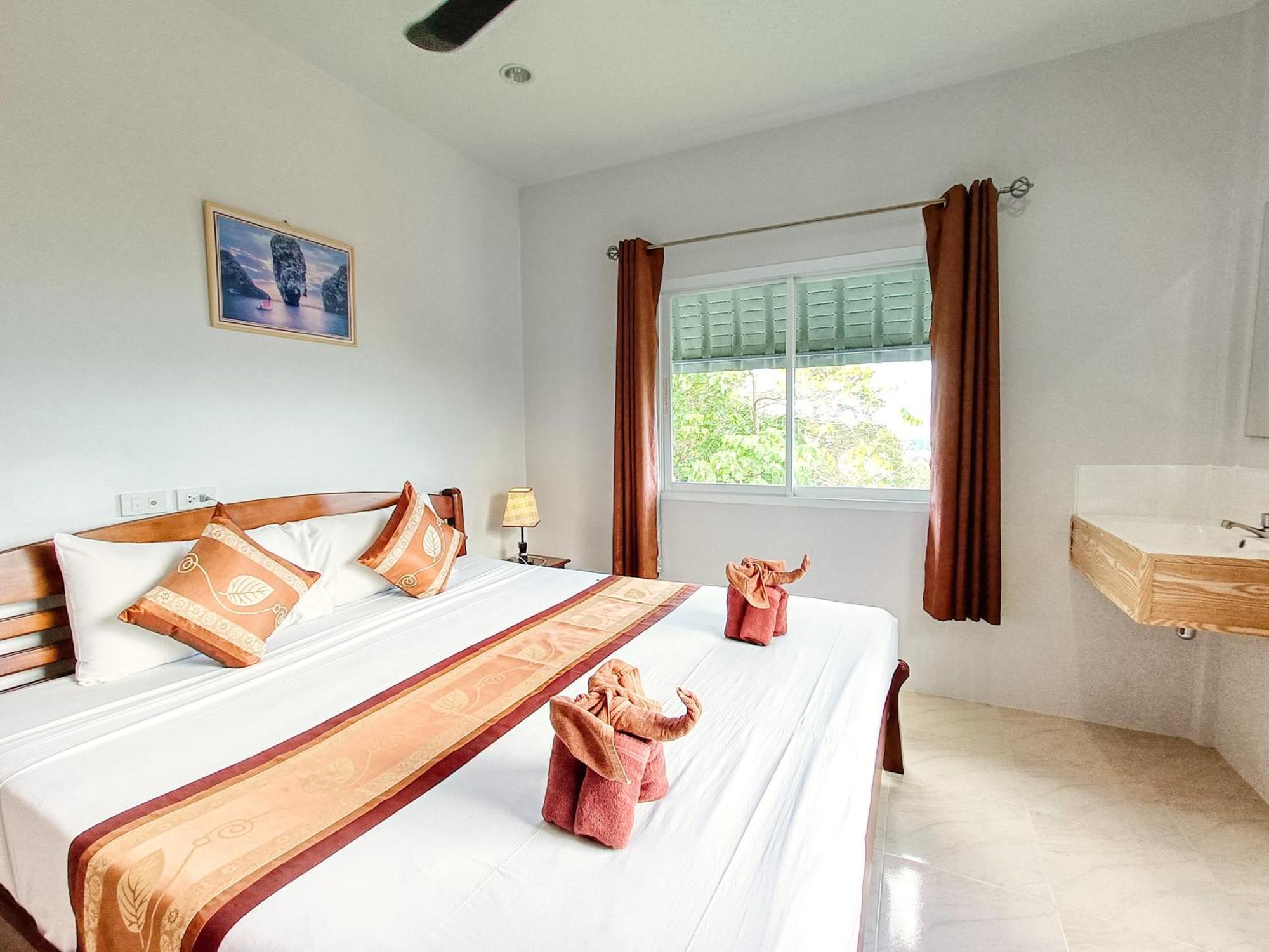 Sr Sea View Apartments Patong Room photo