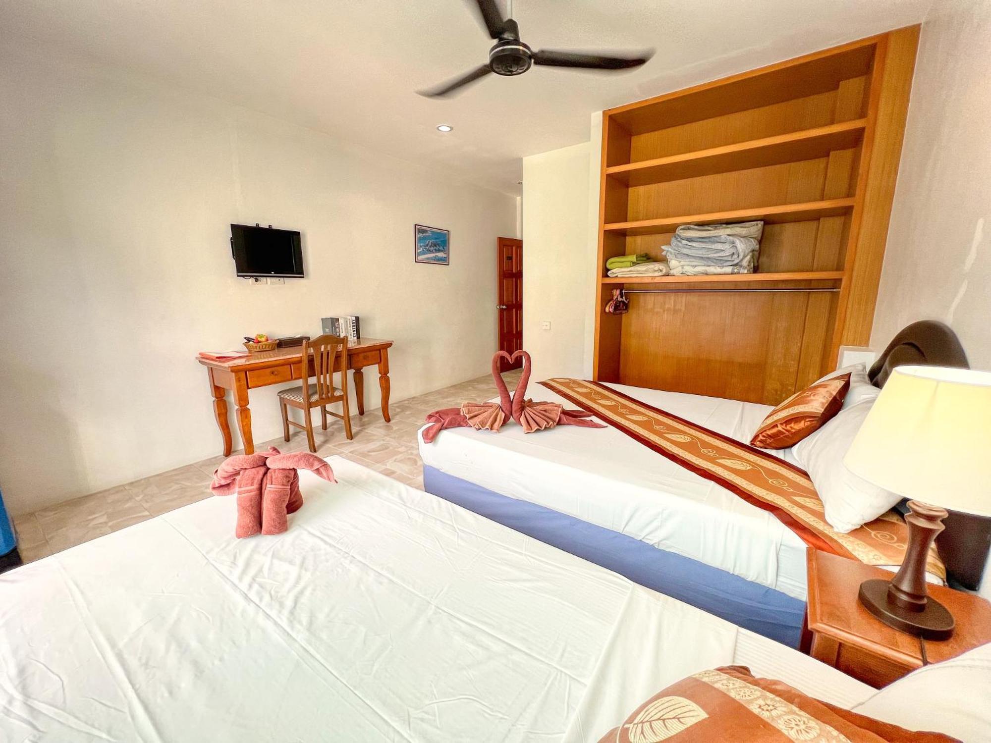 Sr Sea View Apartments Patong Room photo