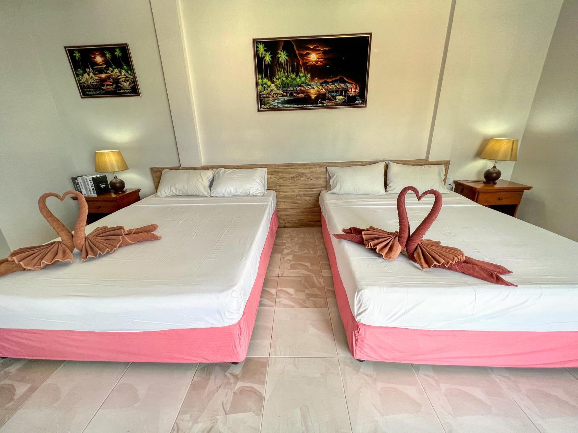 Sr Sea View Apartments Patong Room photo