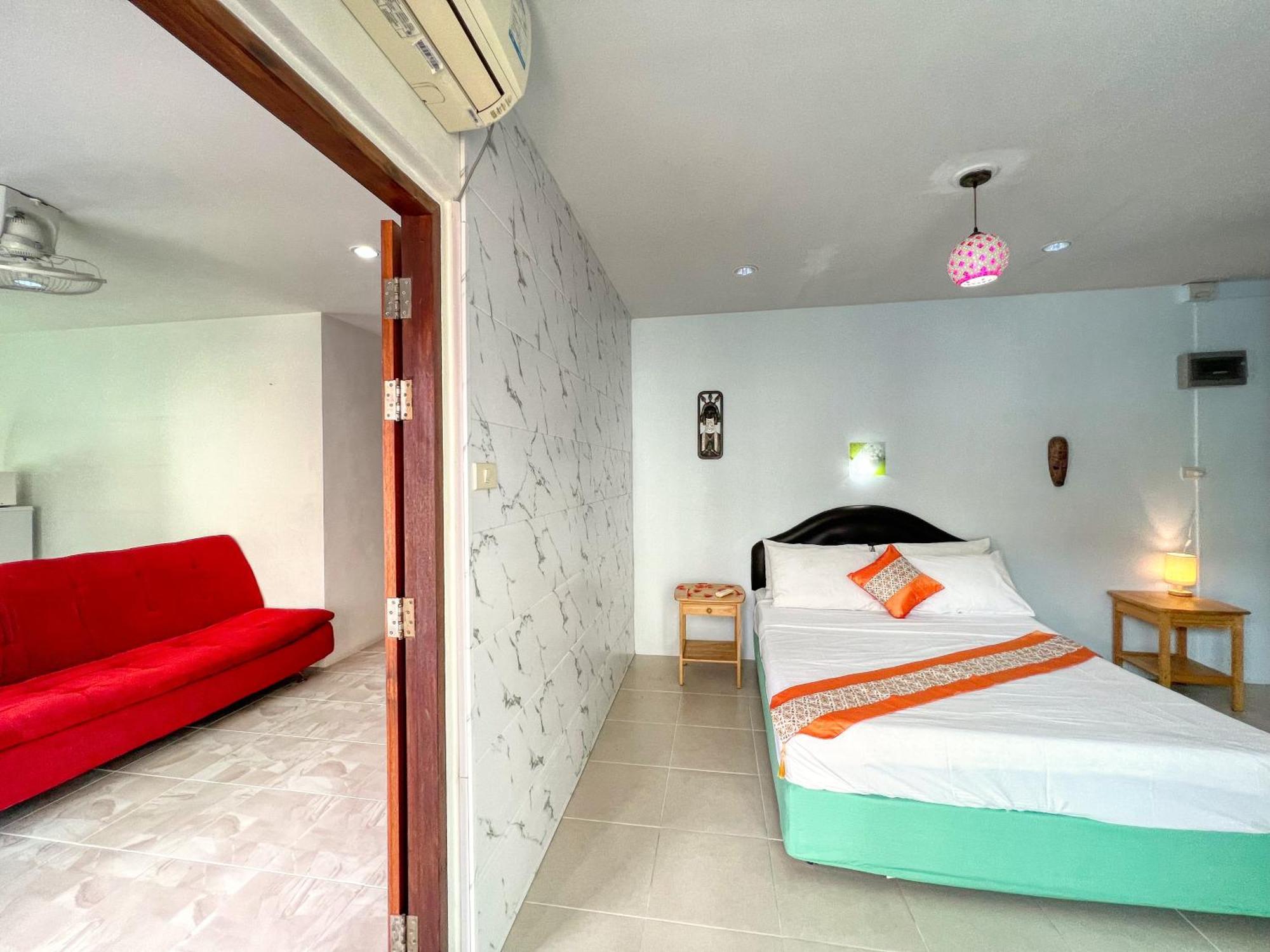 Sr Sea View Apartments Patong Room photo