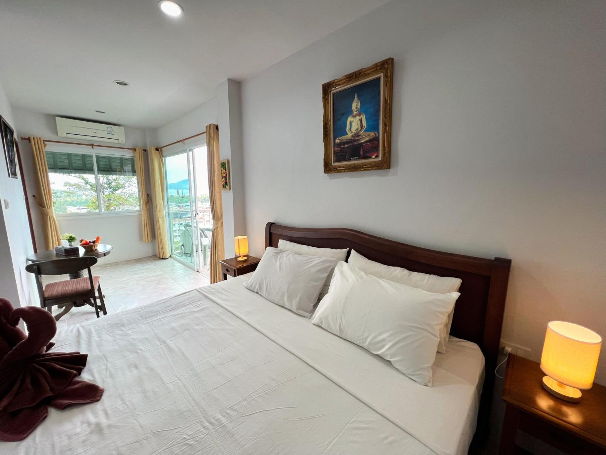 Sr Sea View Apartments Patong Room photo